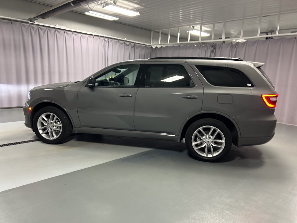 Used 2025 Dodge Durango GT AWD/4WD image 4