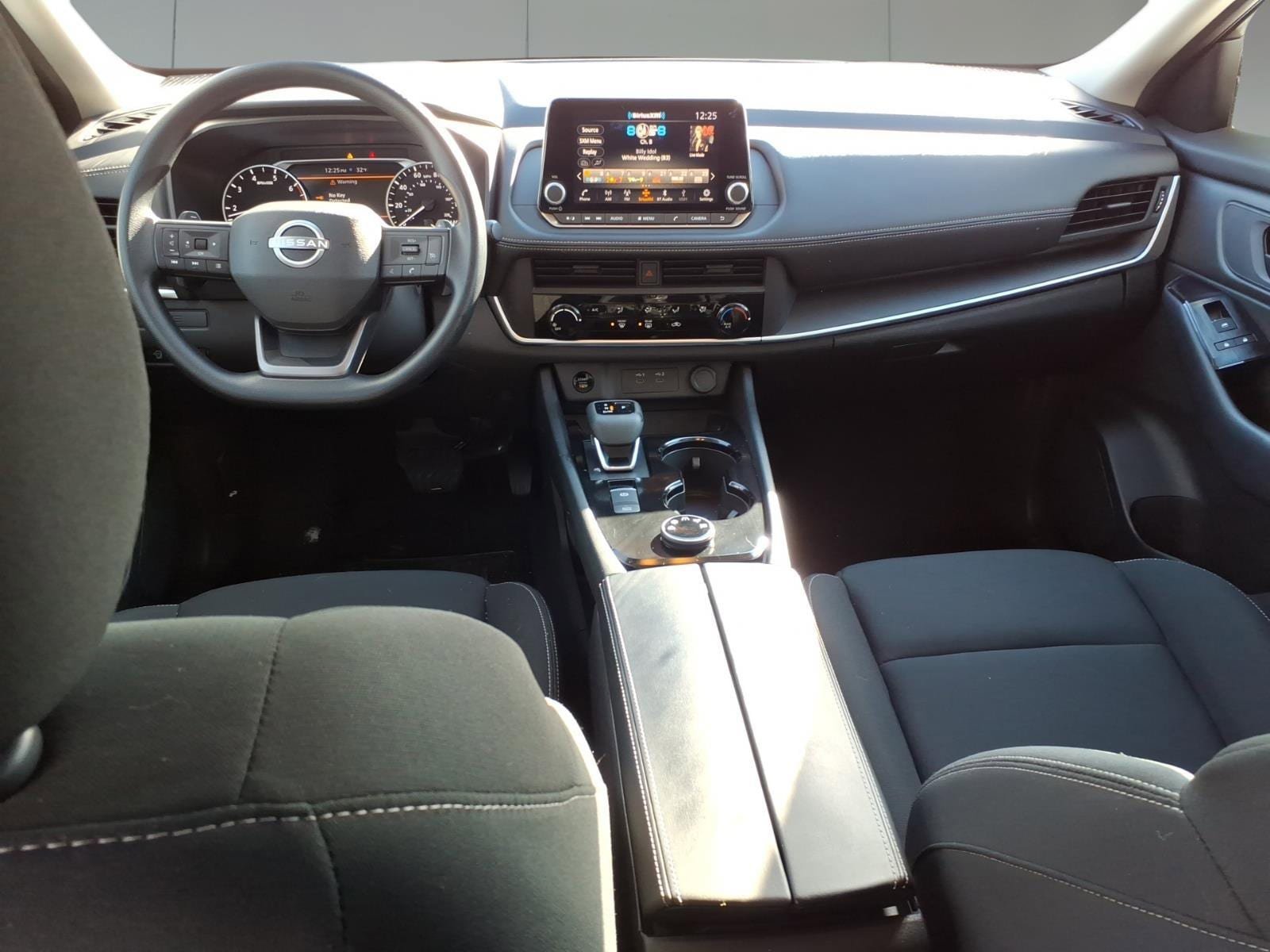 Used 2025 Nissan Rogue S image 7