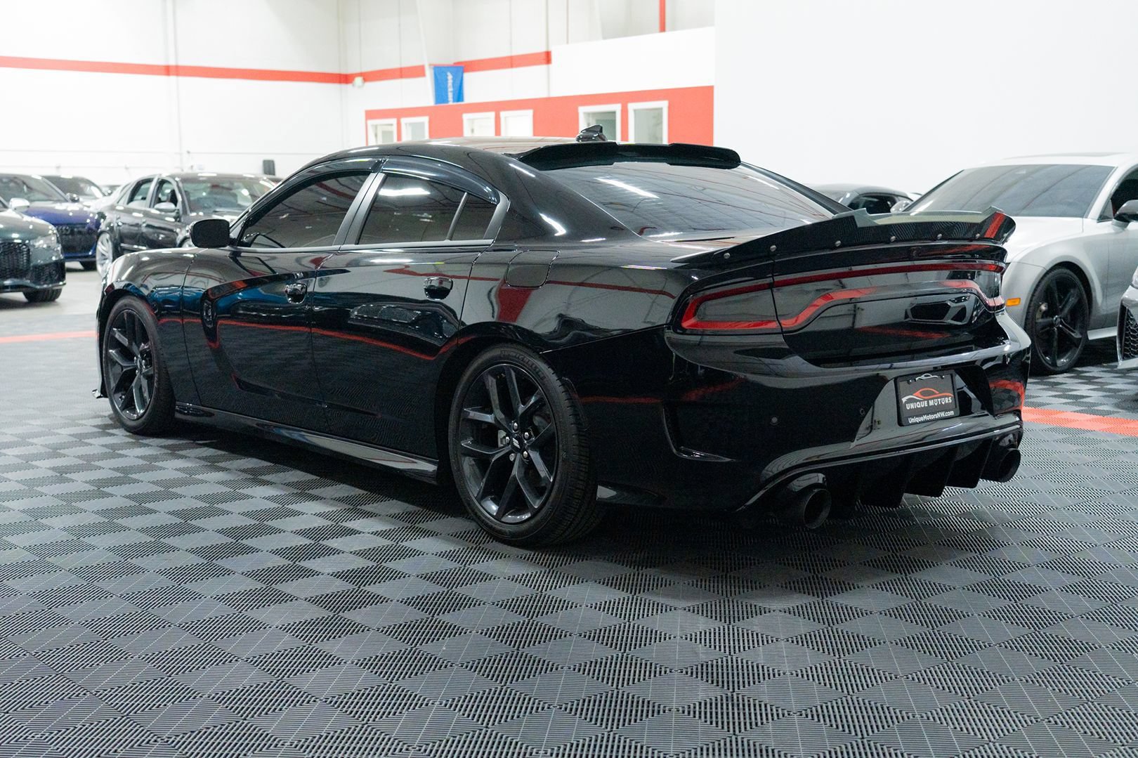 Used 2023 Dodge Charger R/T w/ Blacktop Package RWD image 4
