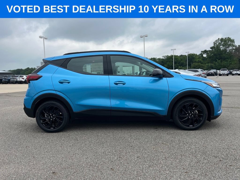 New 2027 Chevrolet Bolt RS w/ Technology Package FWD image 6