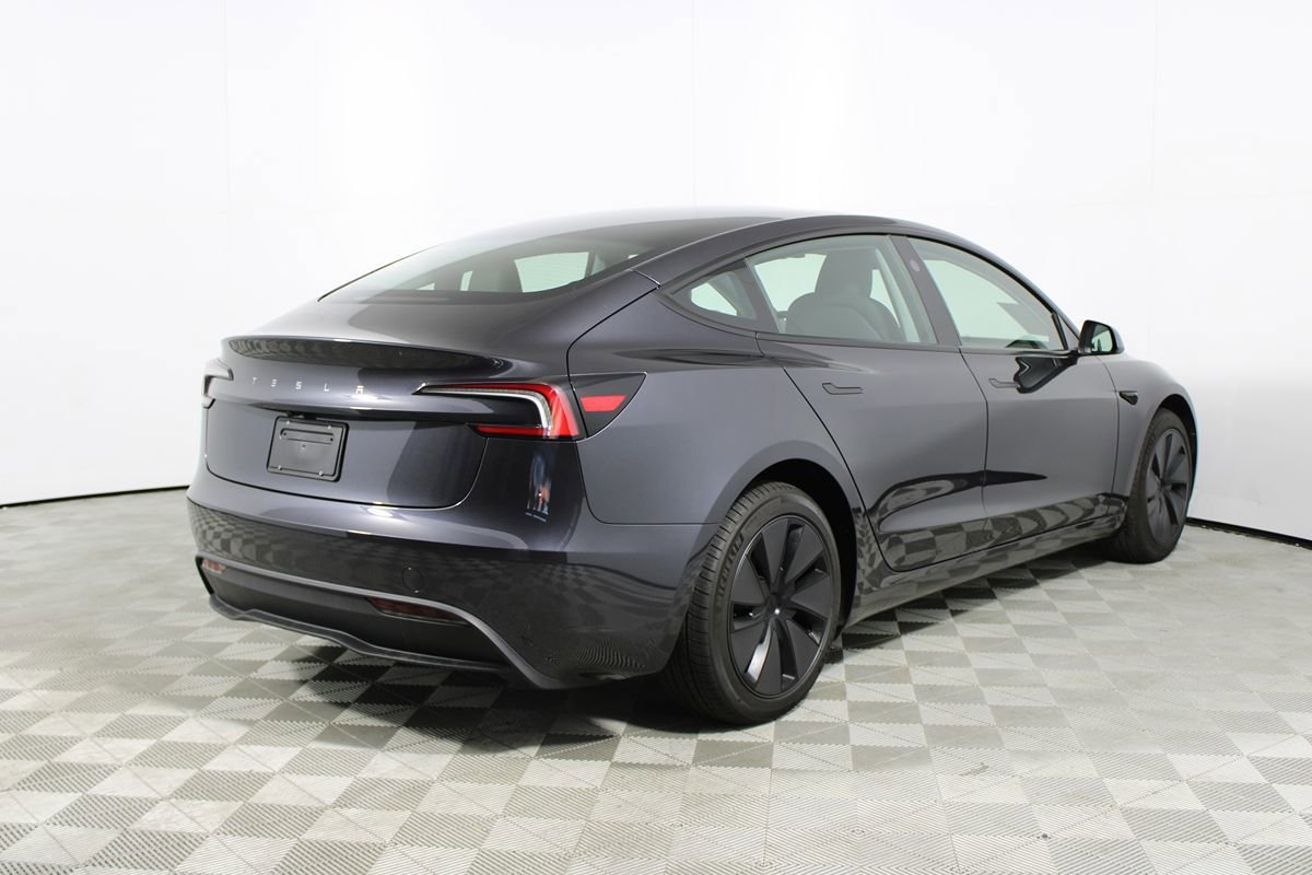 Used 2025 Tesla Model 3 Long Range image 31
