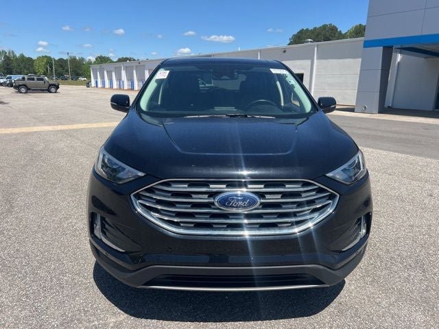 Used 2022 Ford Edge Titanium w/ Class II Trailer Tow Package AWD/4WD image 9