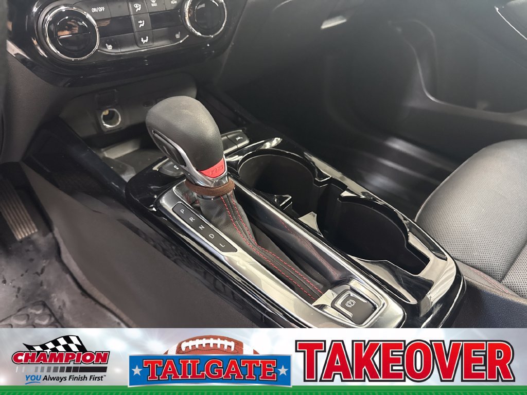 Used 2025 Chevrolet Trax RS w/ Sunroof Package FWD image 31