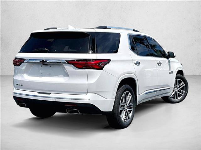 Used 2022 Chevrolet Traverse High Country FWD image 2