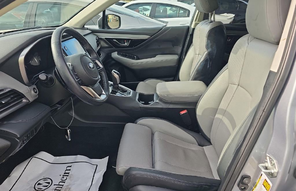 Used 2022 Subaru Outback Limited image 2