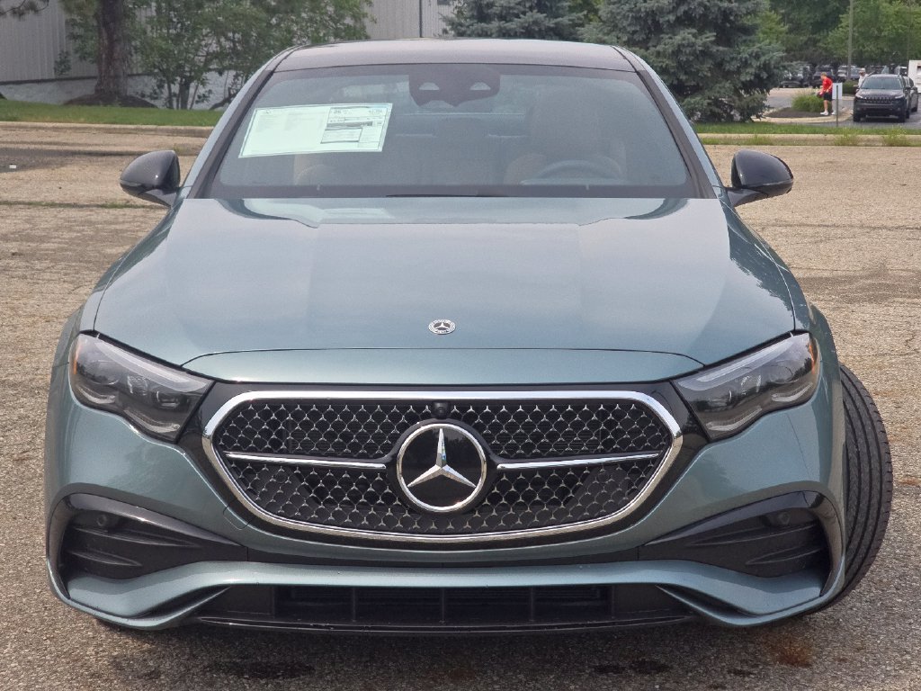 New 2027 Mercedes-Benz E 450 4MATIC Sedan image 12