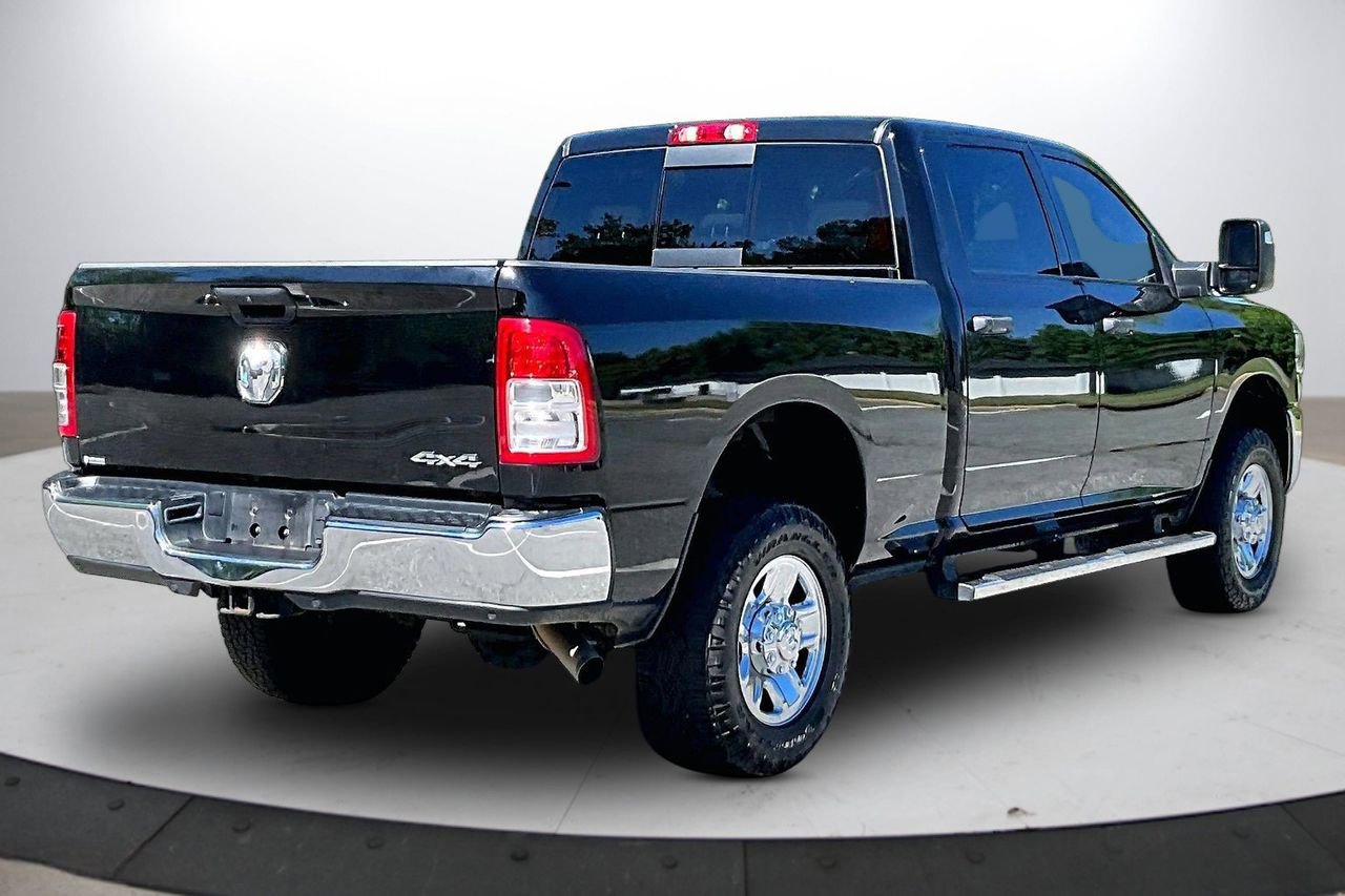 Used 2024 RAM 2500 Tradesman w/ Chrome Appearance Group AWD/4WD image 9