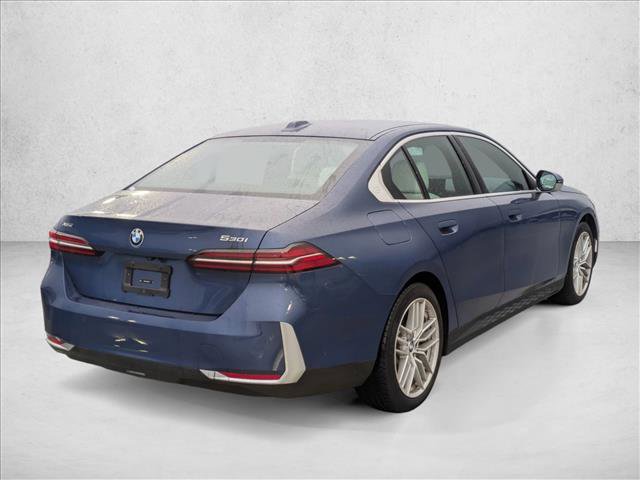 Used 2024 BMW 530i xDrive w/ Convenience Package image 5