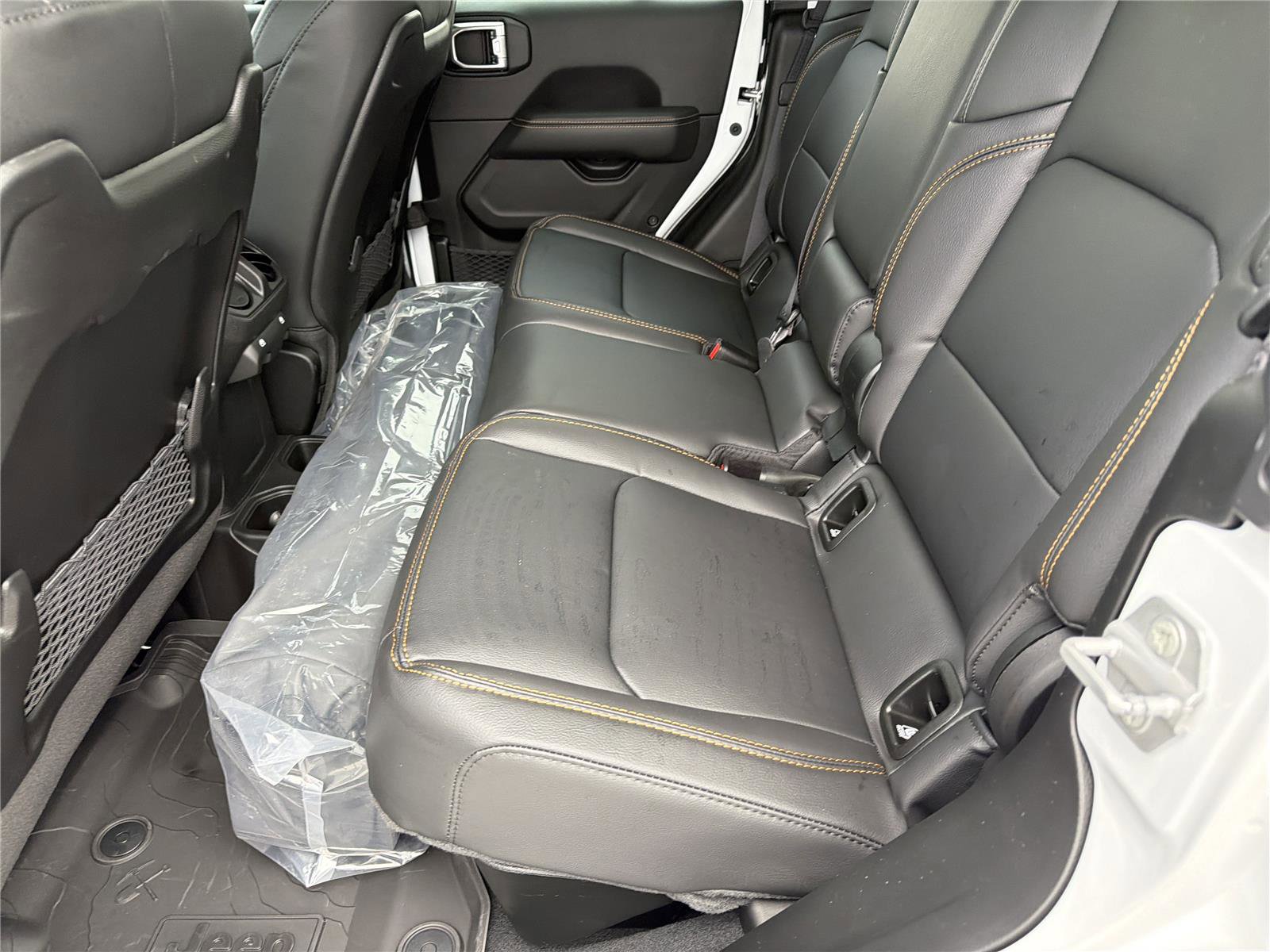 New 2026 Jeep Gladiator Sahara image 21