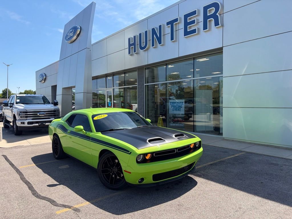 Used 2015 Dodge Challenger R/T Plus RWD image 1