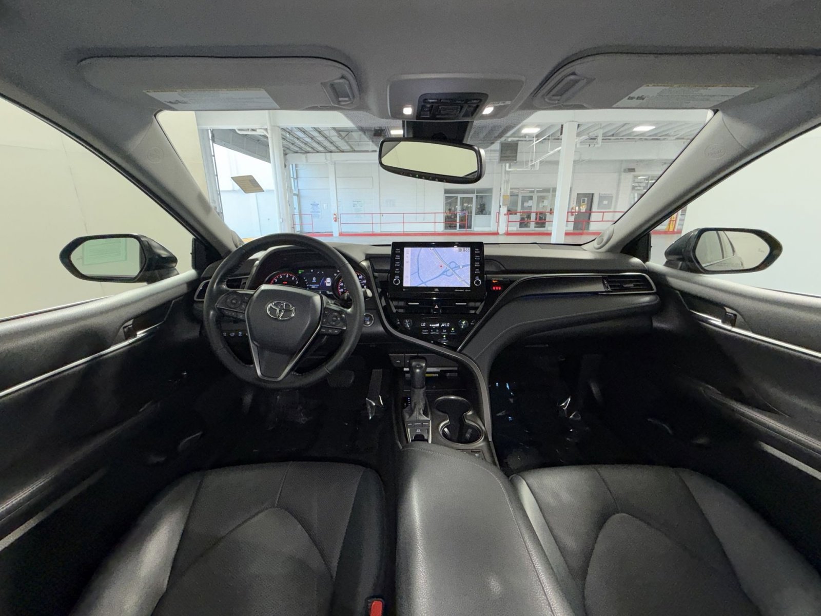 Used 2022 Toyota Camry XSE w/ Navigation Package image 23