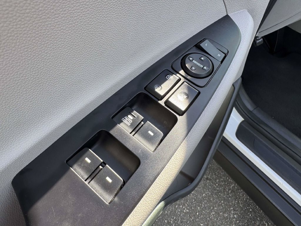 Used 2018 Hyundai Tucson SE FWD image 17