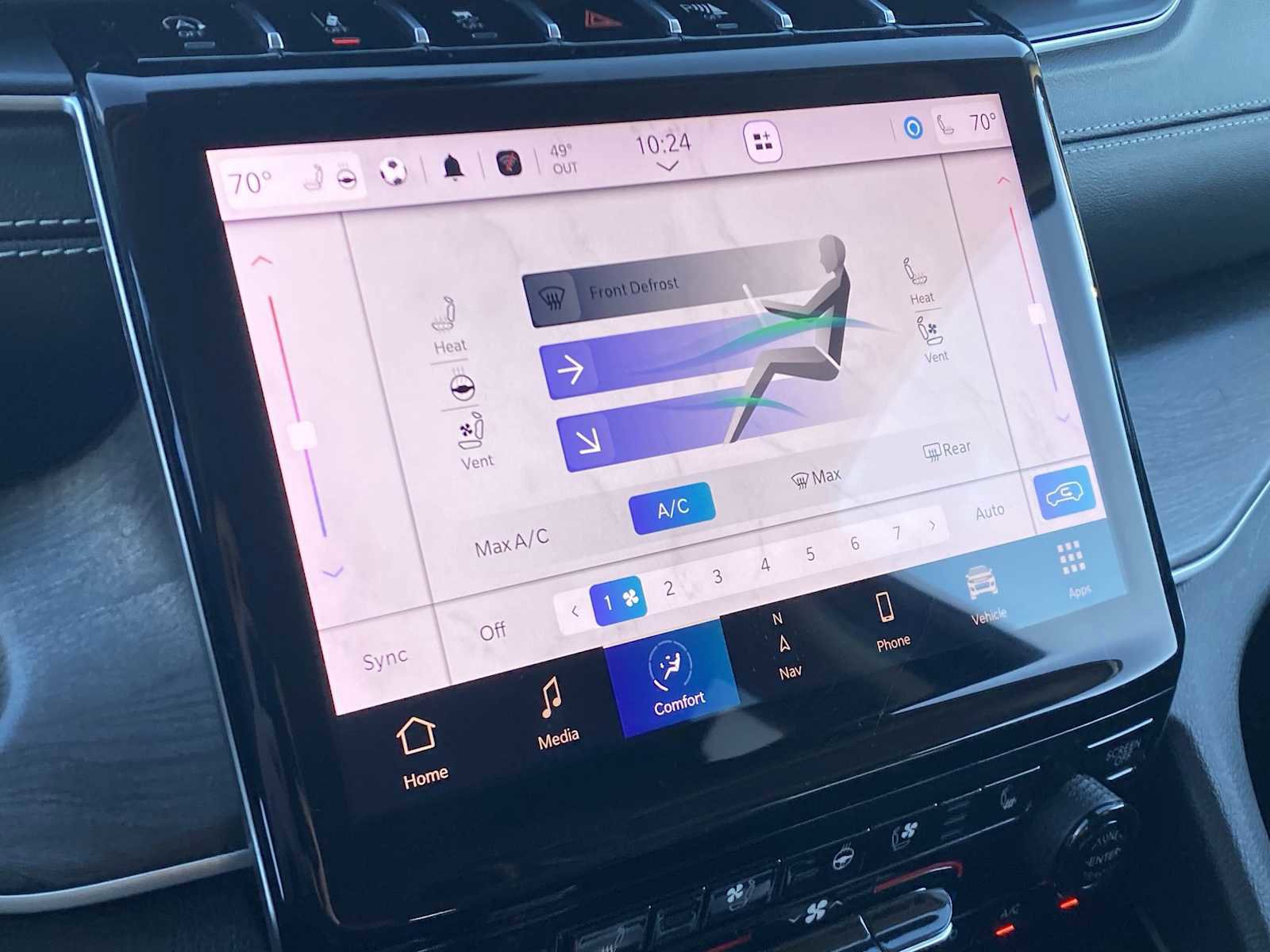 Certified 2023 Jeep Grand Cherokee Limited w/ Luxury Tech Group II image 27