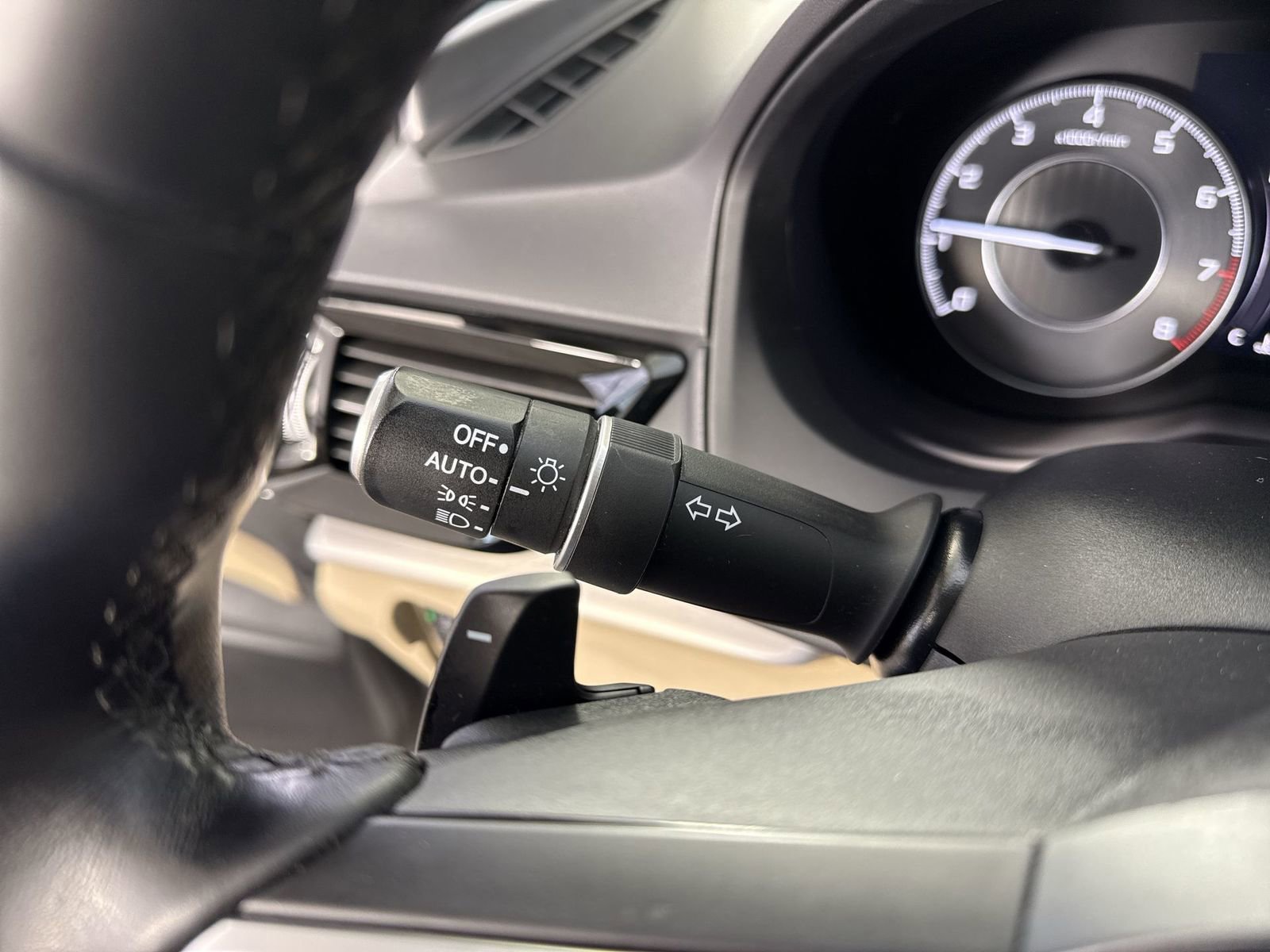 Used 2019 Acura RDX w/ Technology Package FWD image 15