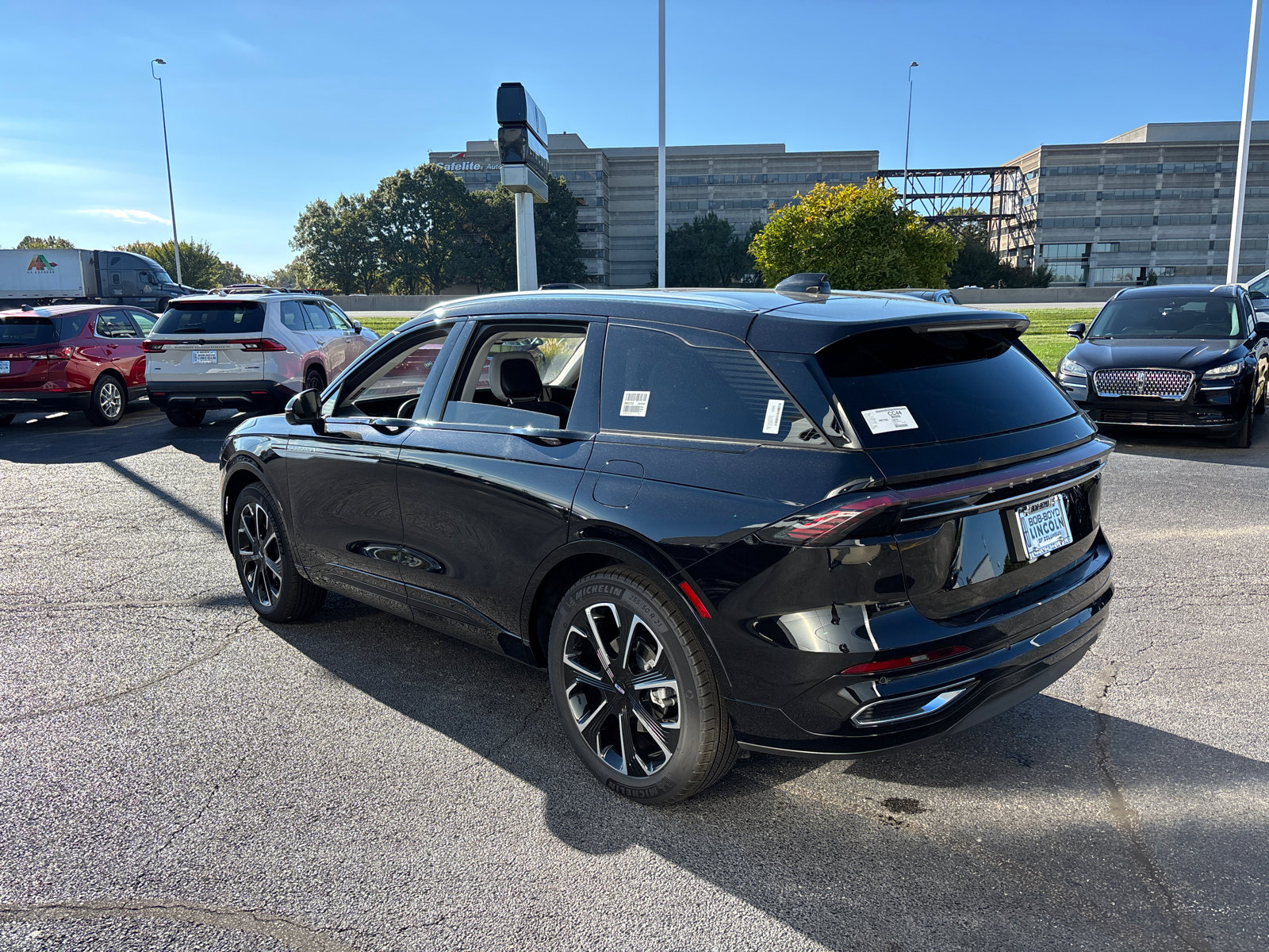 New 2026 Lincoln Nautilus Reserve image 5