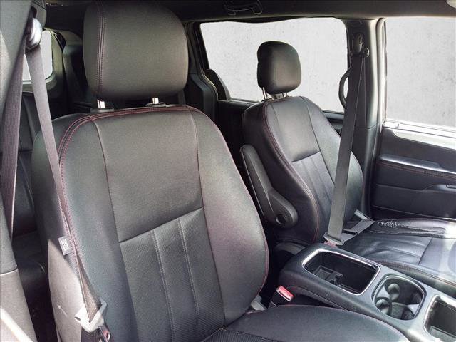 Used 2018 Dodge Grand Caravan GT FWD image 15