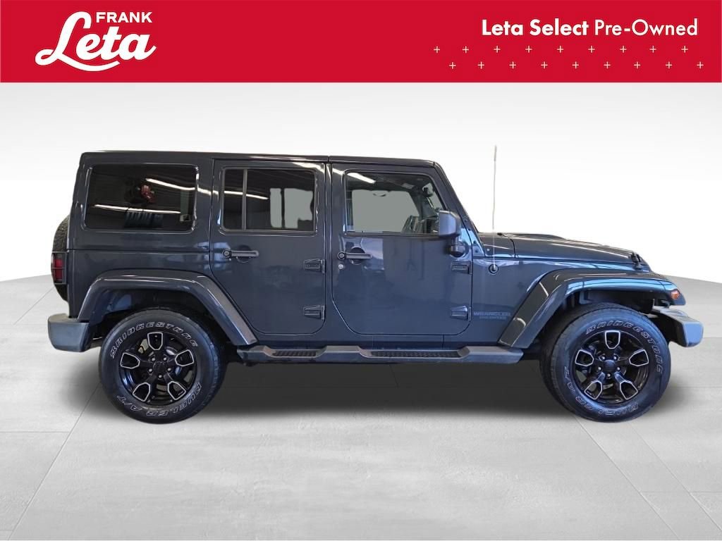 Used 2017 Jeep Wrangler Unlimited Sahara image 7