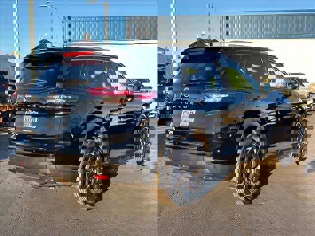 Used 2025 Nissan Rogue SV w/ SV Premium Package image 3