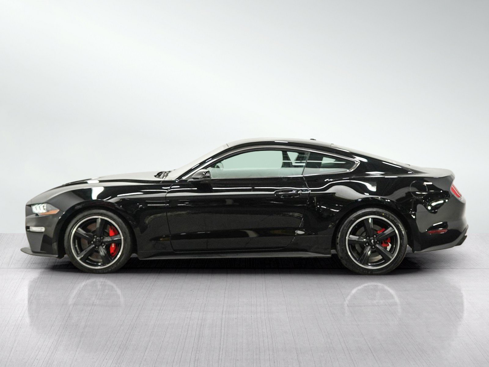 Used 2020 Ford Mustang Bullitt RWD image 2