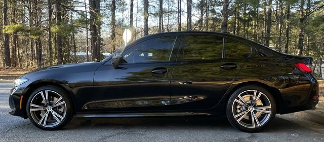 Used 2023 BMW 330i Sedan w/ Driving Assistance Package image 5