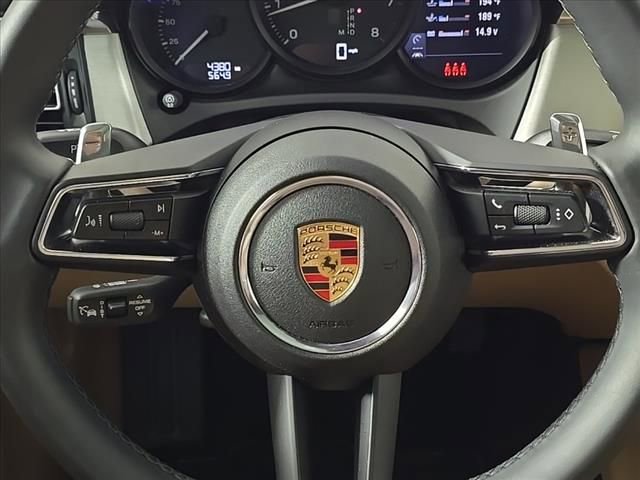 Certified 2025 Porsche Macan AWD/4WD image 26
