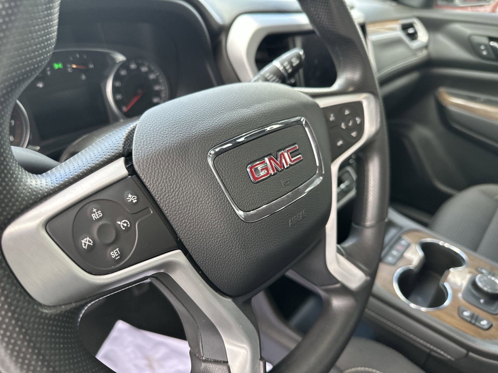 Certified 2023 GMC Acadia SLE w/ Driver Convenience Package AWD/4WD image 14