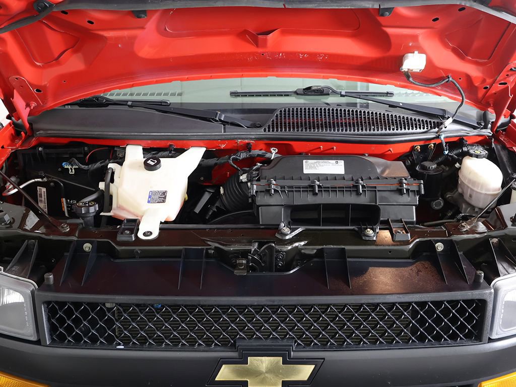 Used 2021 Chevrolet Express 3500 w/ Driver Convenience Package image 16