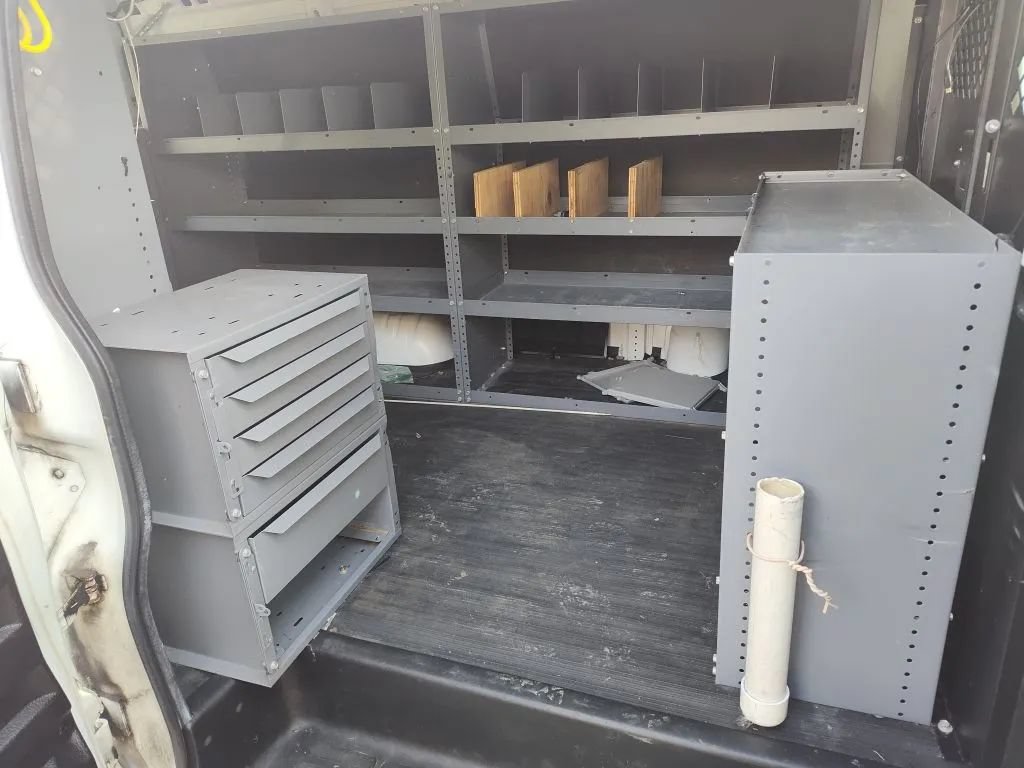 Used 2012 Chevrolet Express 2500 RWD image 9
