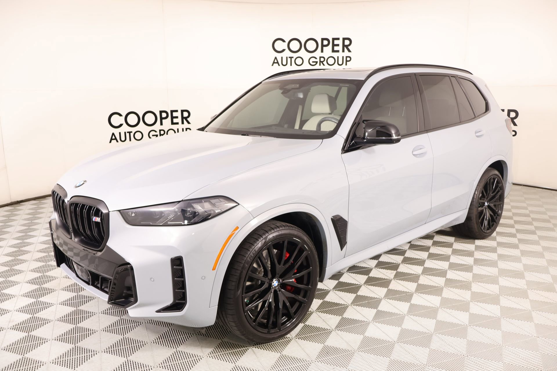 Used 2025 BMW X5 M60i AWD/4WD image 11