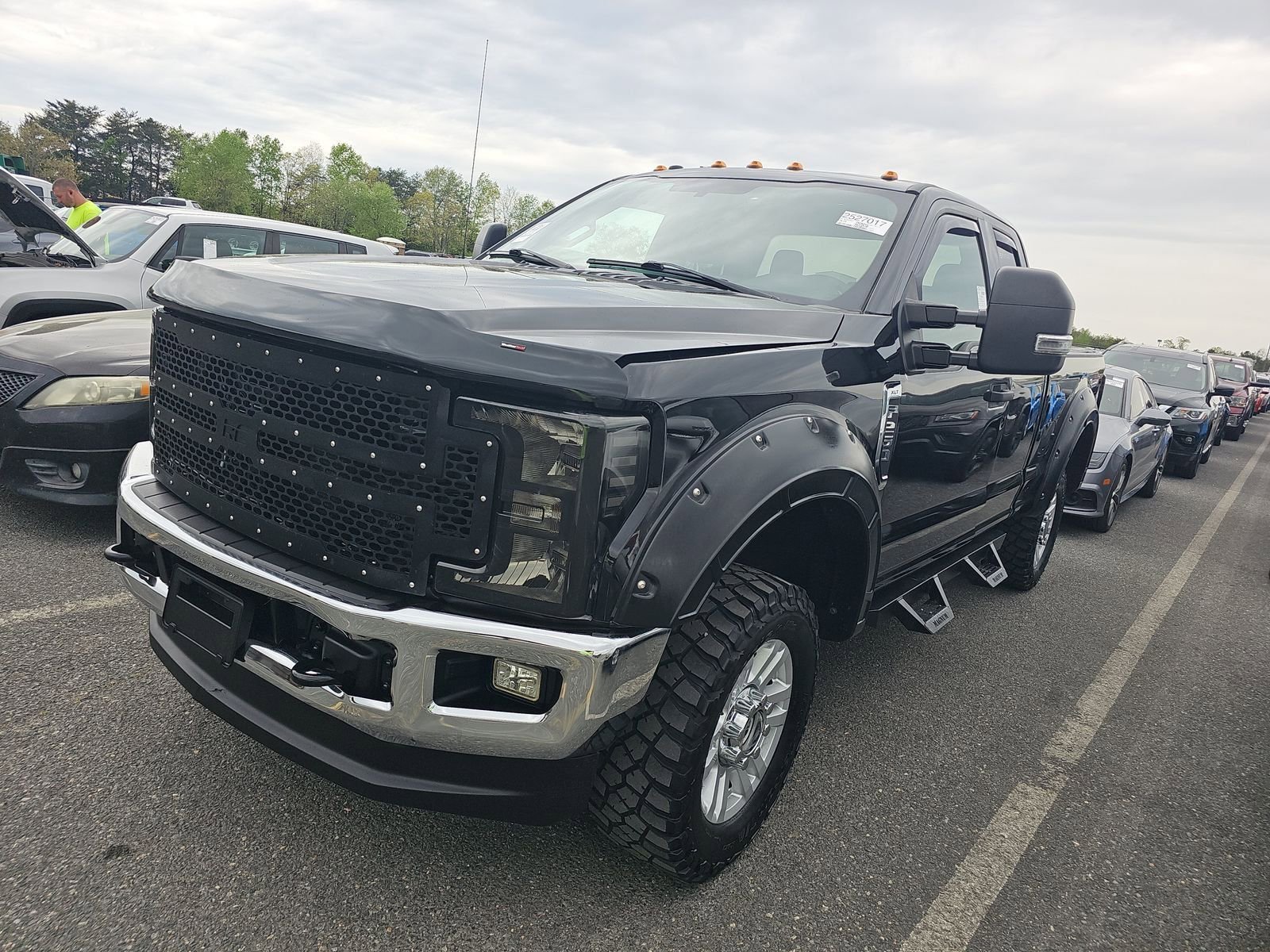 Used 2019 Ford F250 XLT w/ XLT Value Package AWD/4WD image 2