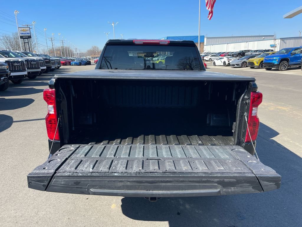 Used 2024 Chevrolet Silverado 1500 LT w/ Z71 Off-Road Package AWD/4WD image 29