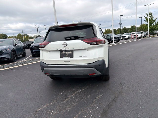 Used 2023 Nissan Rogue SV AWD/4WD image 10
