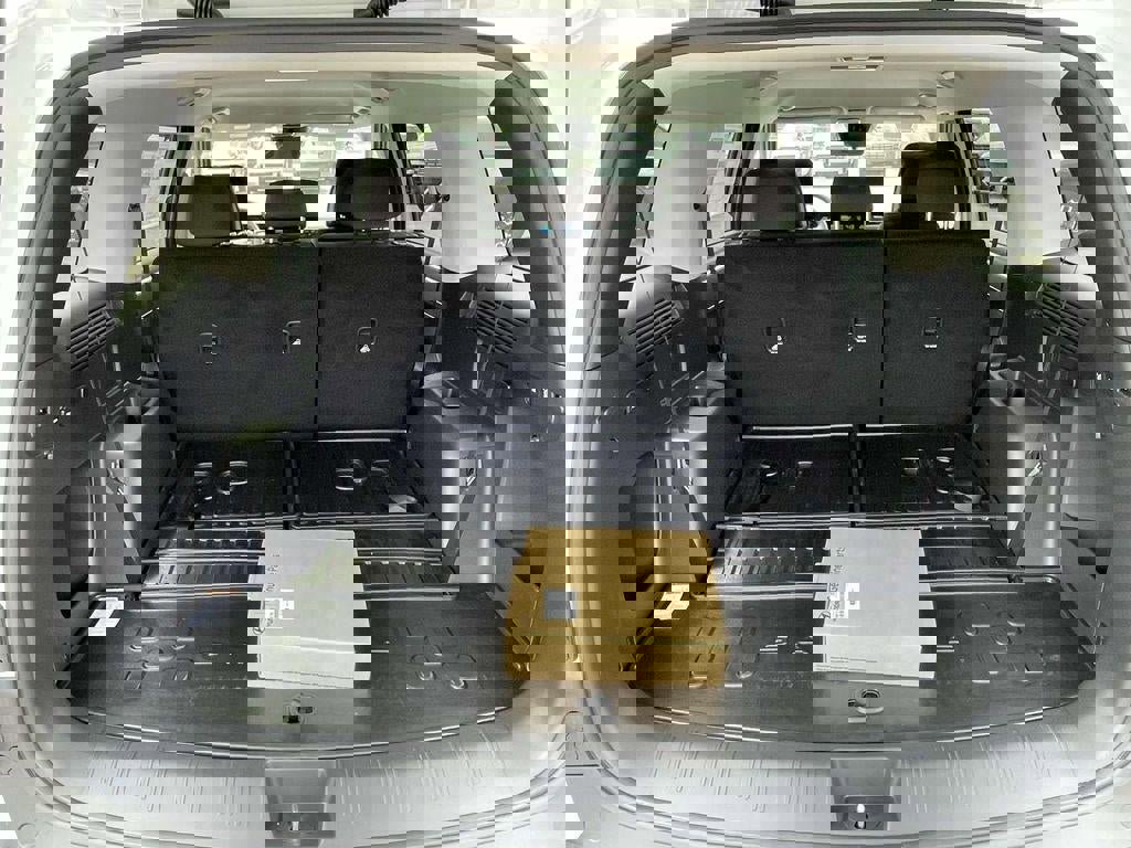 New 2026 Hyundai Santa Fe SE image 28