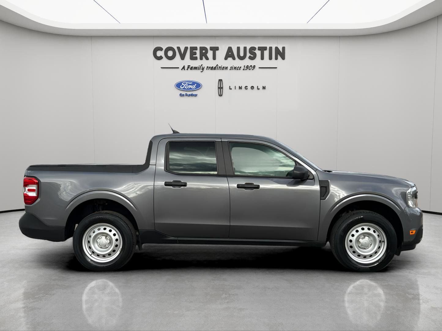 Certified 2023 Ford Maverick XL image 6