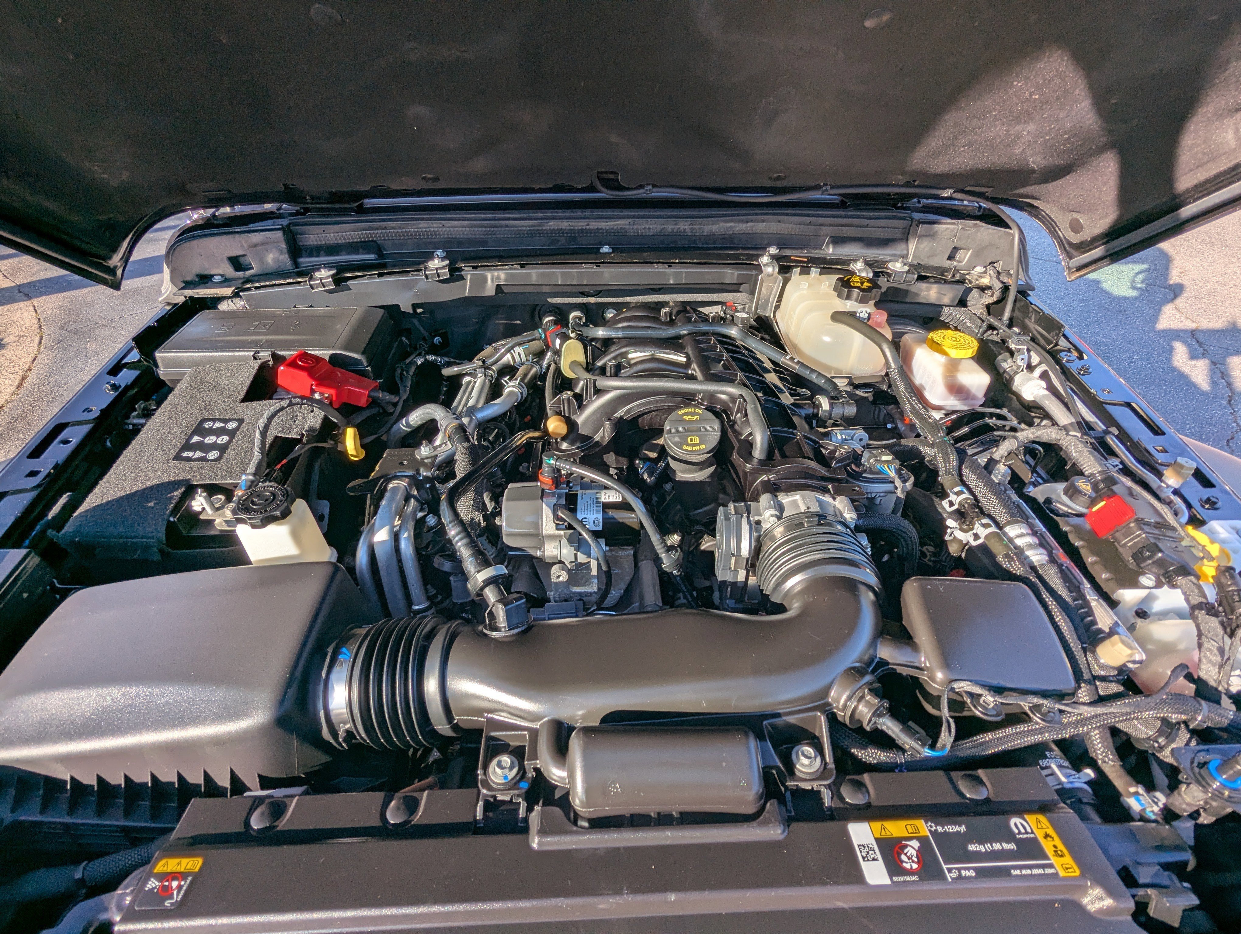 Used 2023 Jeep Wrangler Sport S image 23