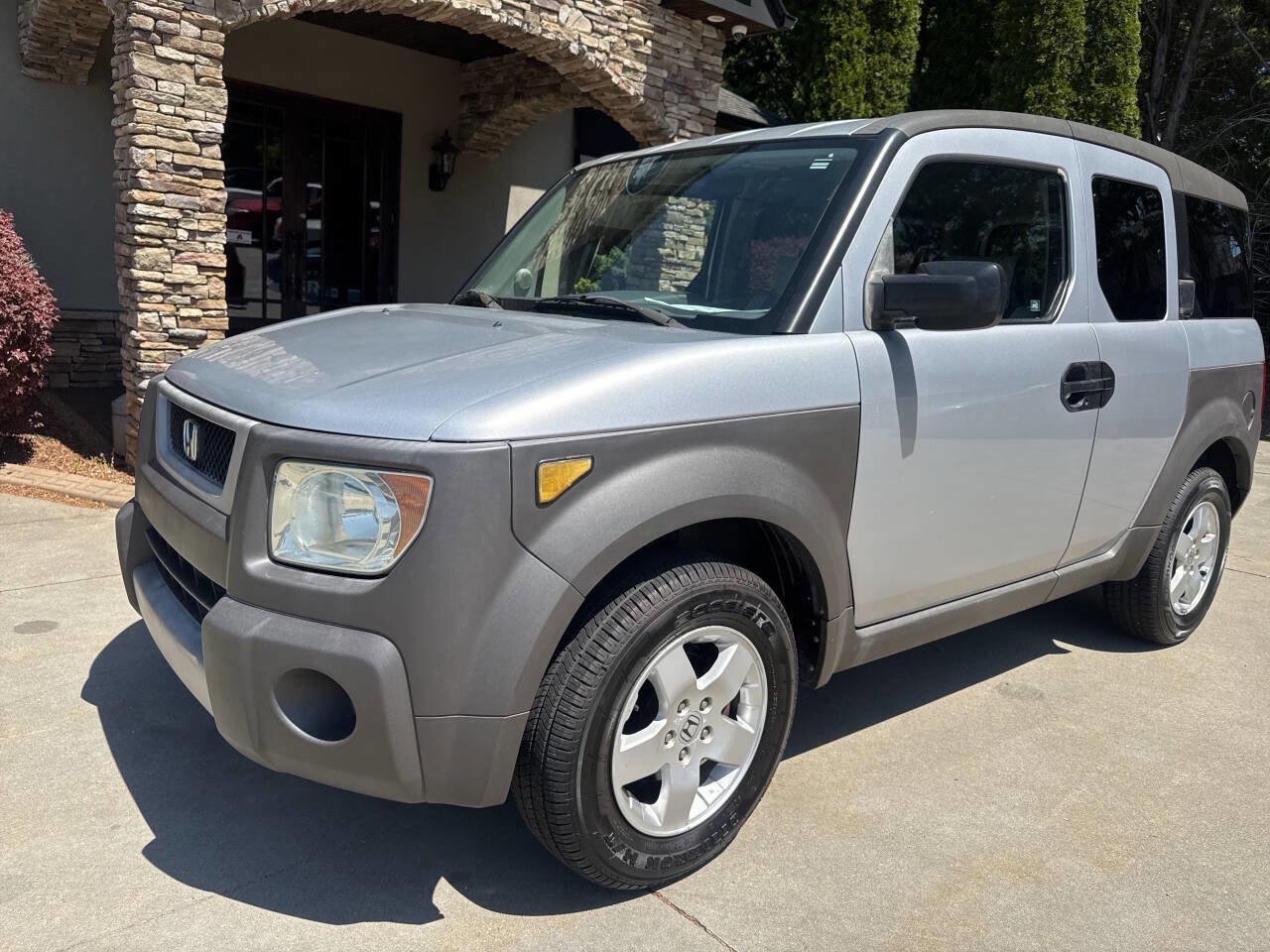 Used 2003 Honda Element EX image 2