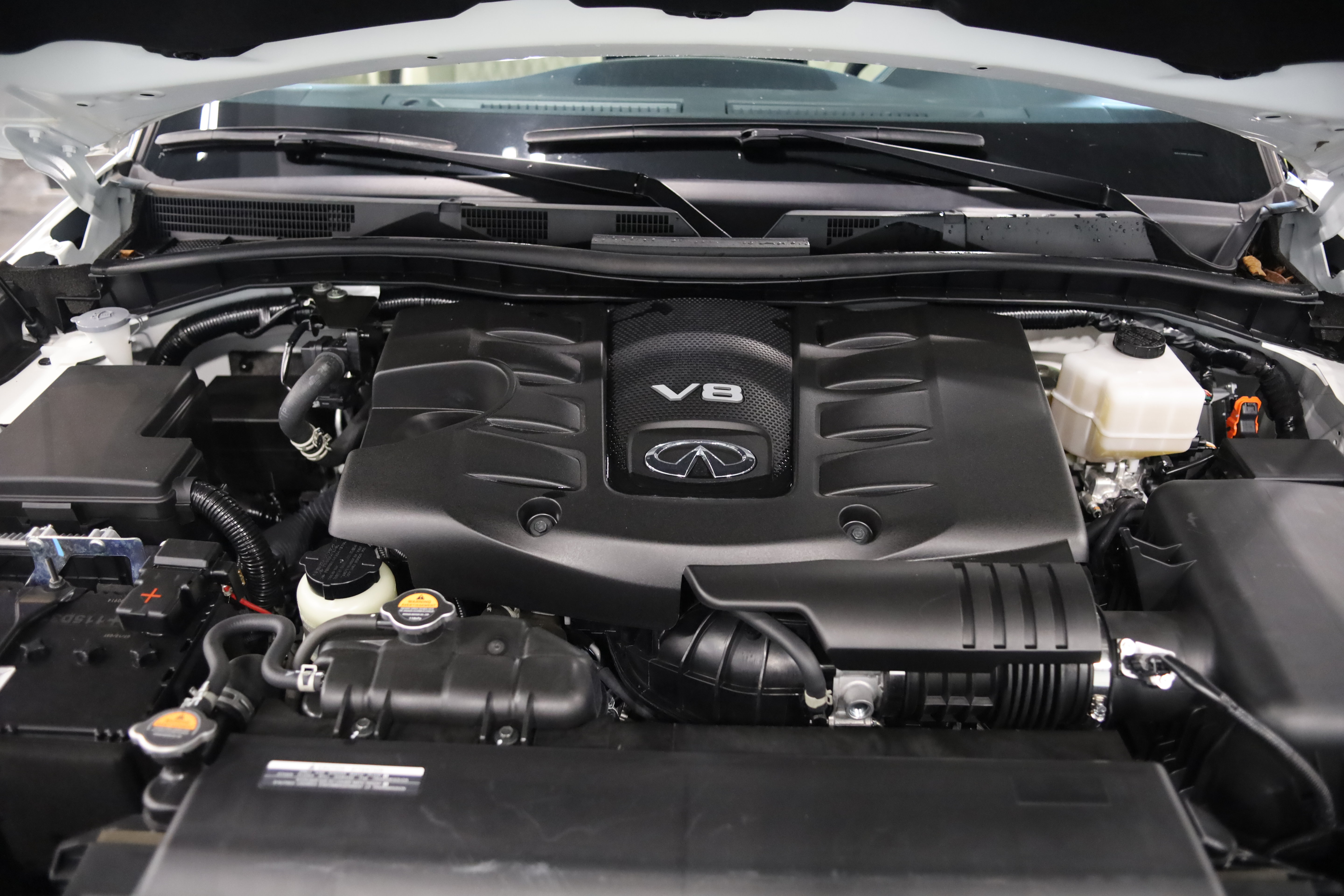 Used 2024 INFINITI QX80 Sensory w/ Cargo Package AWD/4WD image 47
