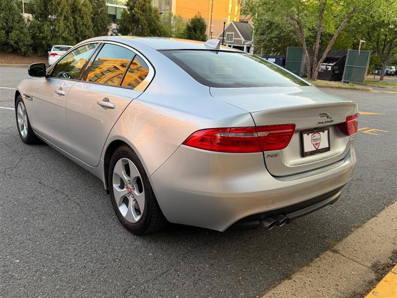 Used 2017 Jaguar XE Premium AWD/4WD image 9