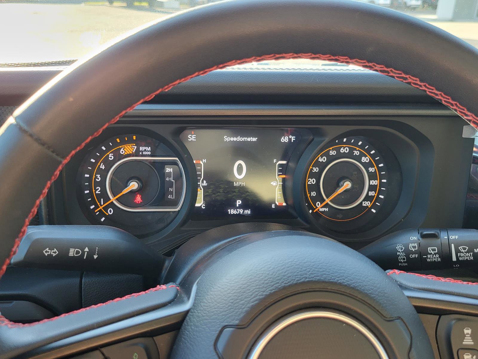 Used 2024 Jeep Wrangler Rubicon w/ Convenience Group image 23