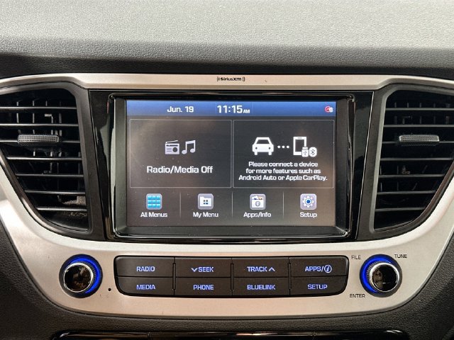 Used 2022 Hyundai Accent Limited w/ Cargo Package FWD image 12
