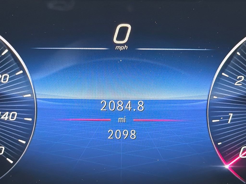 Certified 2024 Mercedes-Benz GLB 250 image 3