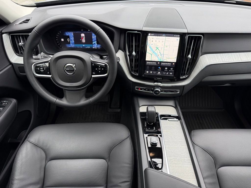 Used 2025 Volvo XC60 B5 Plus w/ Protection Package Premier image 19