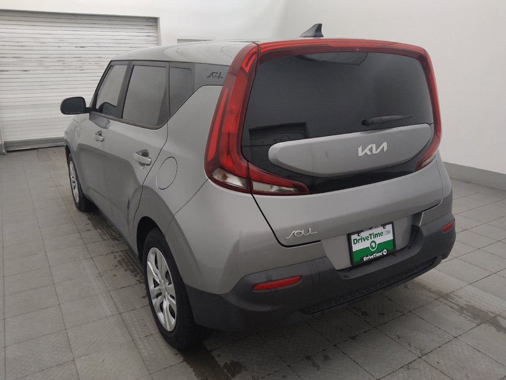 Used 2022 Kia Soul LX FWD image 5