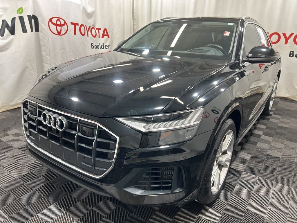 Used 2023 Audi Q8 Prestige w/ Prestige Package image 3