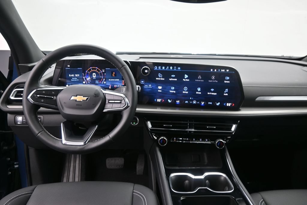 Used 2025 Chevrolet Traverse LT w/ Driver Confidence Package FWD image 14