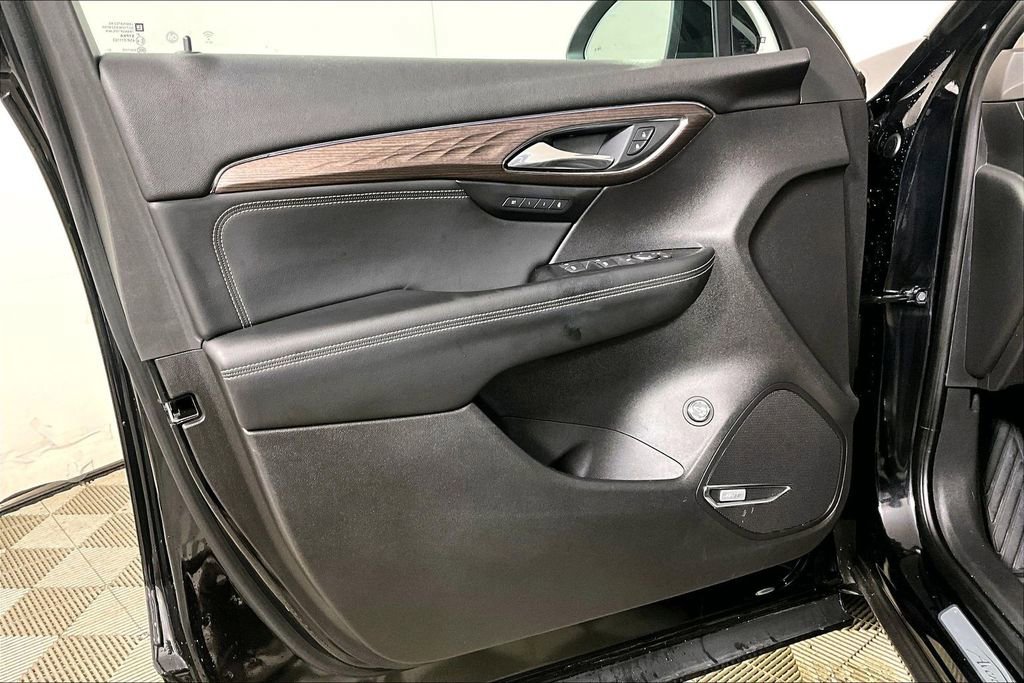 Used 2022 Buick Envision Avenir w/ Safety Package image 23