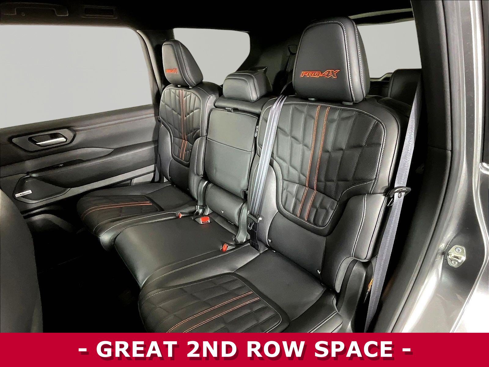 Certified 2025 Nissan Armada PRO-4X AWD/4WD image 22