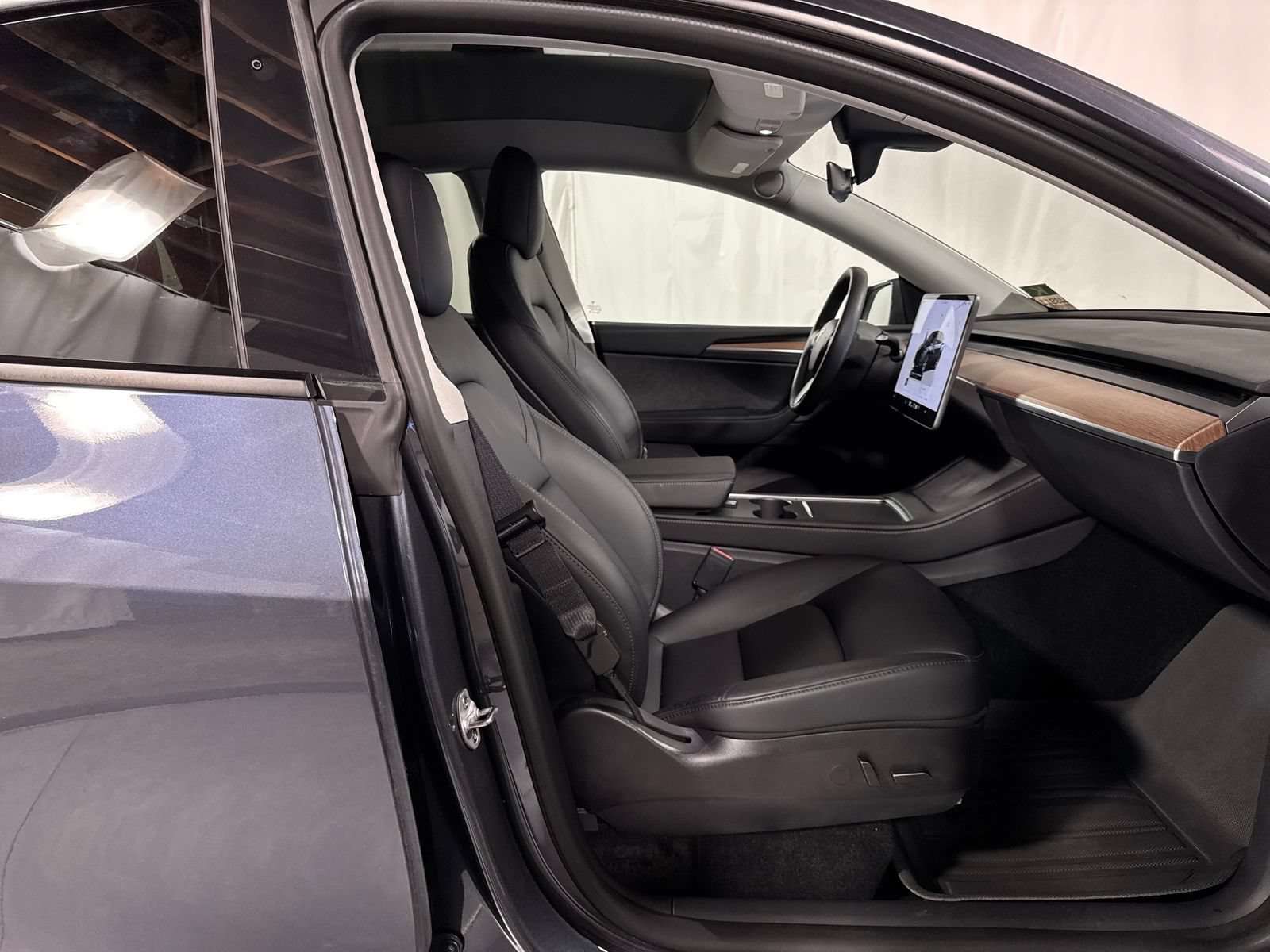 Used 2022 Tesla Model Y Long Range AWD/4WD image 15