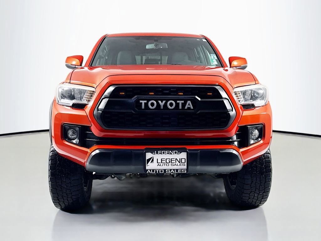 Used 2016 Toyota Tacoma TRD Off-Road w/ Towing Package image 2