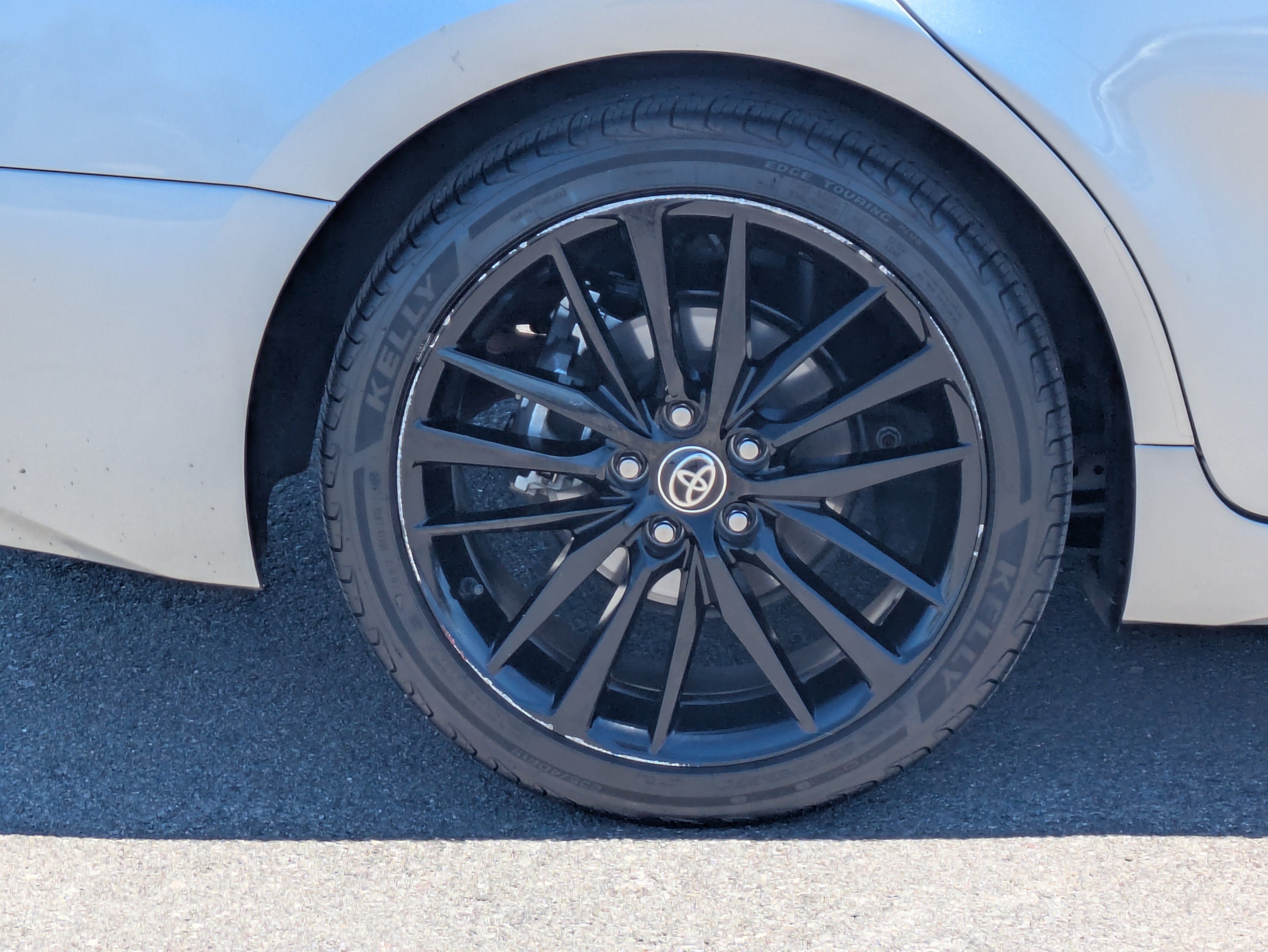 Used 2024 Toyota Camry XSE FWD image 9
